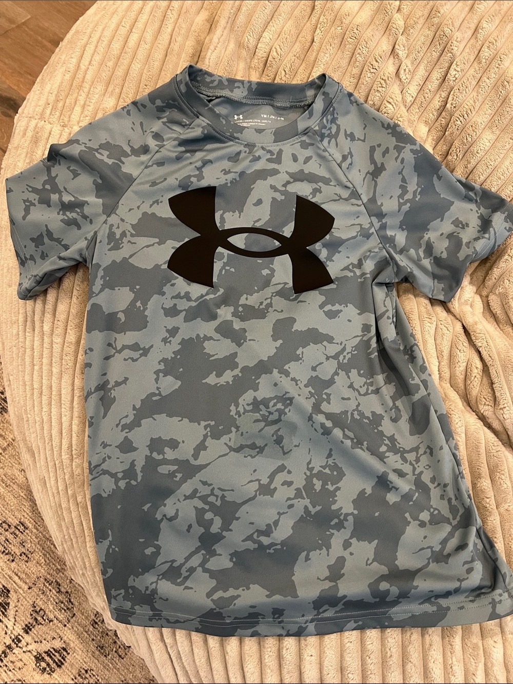 Under Armour Gray & Dark Gray Camo Performance Tee